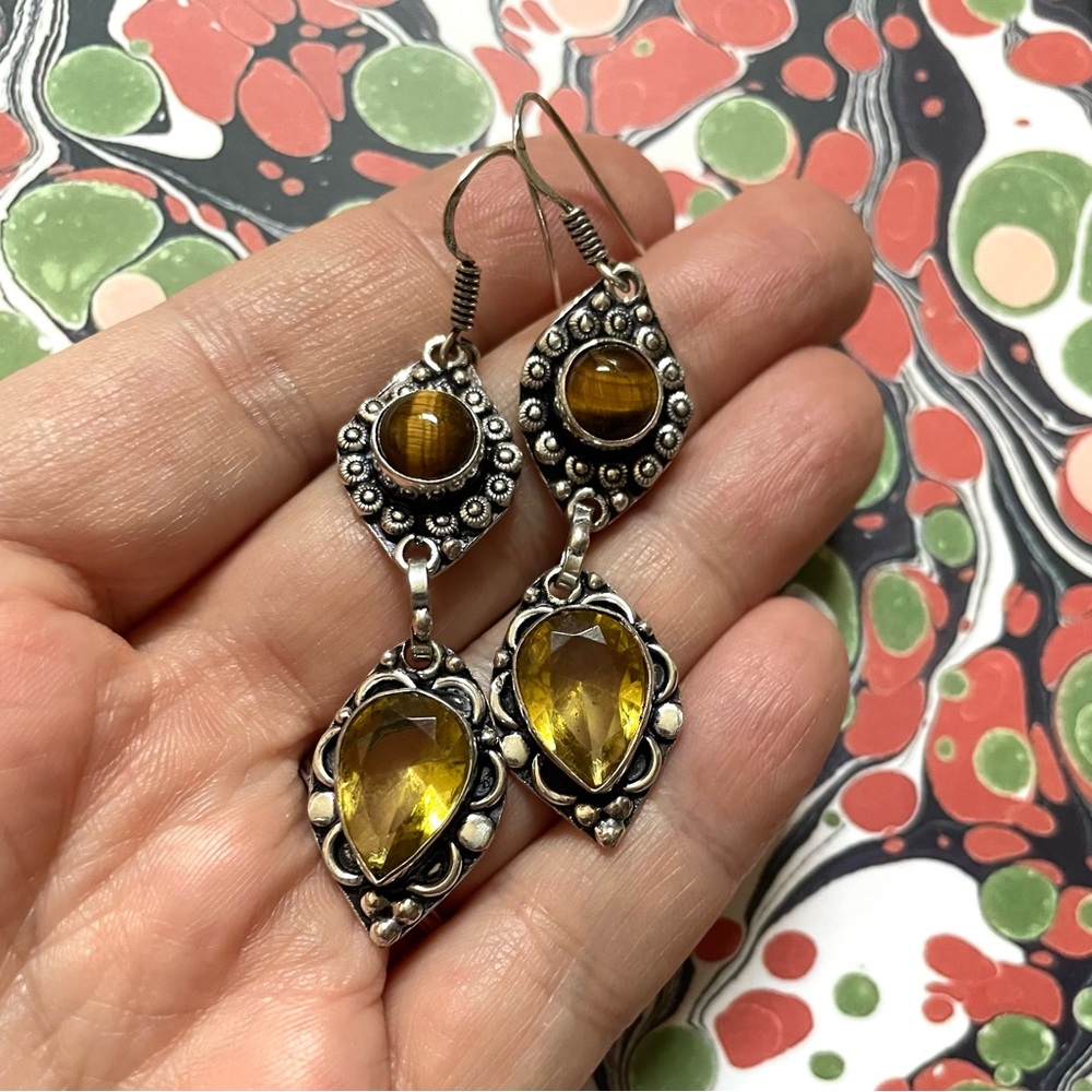 🦄 ⚡️💜SALE Artisan style stamped 925 sterling silver (plate?) earrings tigers eye